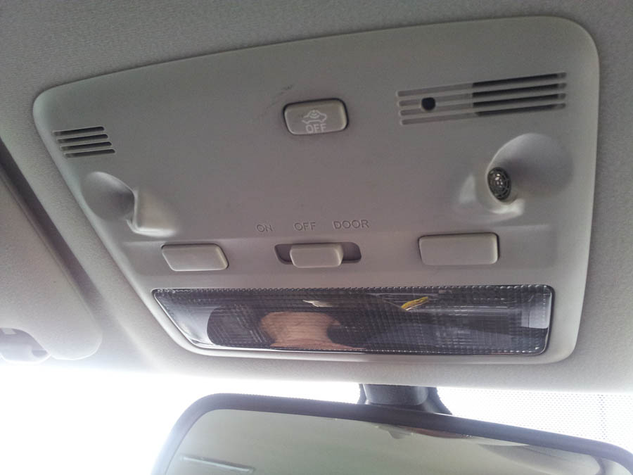 Toyota Avensis T3-X interior-light